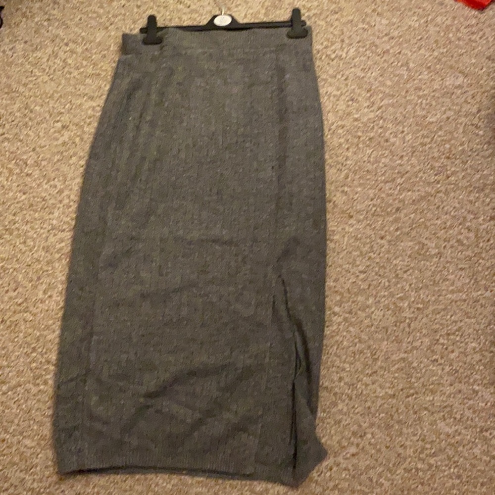 Midi cashmere sweater skirt